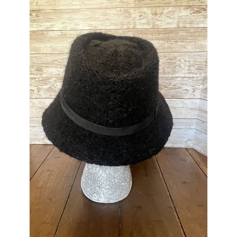 Black Boucle Hat - image 4